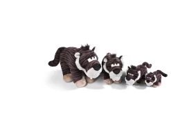 Nici 45313 Säbelzahntiger Rodriguez Stehend Ca 16cm Stone Age Plüsch Kuscheltier -Nici 45307 45308 45309 45310 06 Groessenvergleich 1 2048x1376 1