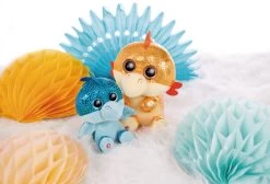 Nici 46932 Glubschis Dragon Edition Drache Blau Jet-Jet 15cm Plüsch Kuscheltier -Nici 46932 06 46935 Milieu 2048x1397