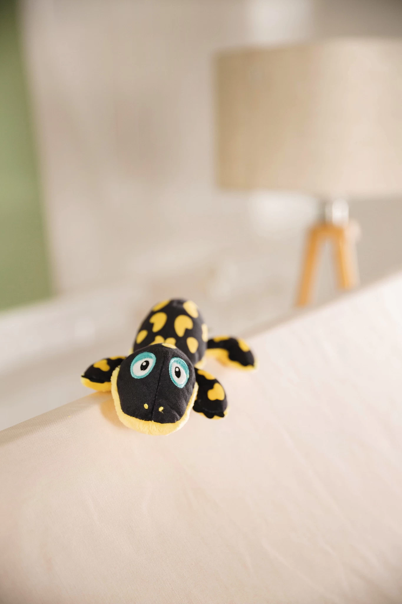 Nici 48780 Salamander Don Fuego Ca 25cm Plüsch Kuscheltier GREEN Classic Bear 5 Nici 48780 Salamander Don Fuego Ca 25cm Plüsch Kuscheltier GREEN Classic Bear – Bild 5